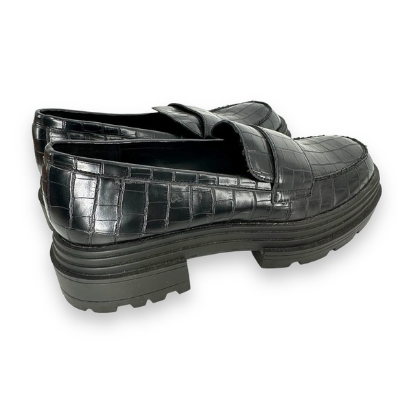 Topshop Shoes - Topshop Alligator Embossed Vegan Leather Lugged Loafers Black Women's 41 (8) NEW